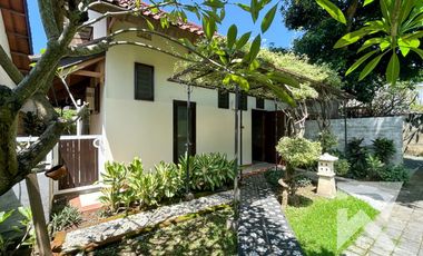 1 Bedroom Villa with Sharing Pool in Sanur Bali for Rent Monthly