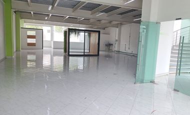 VENTA EDIFICIO LAS ARBOLEDAS