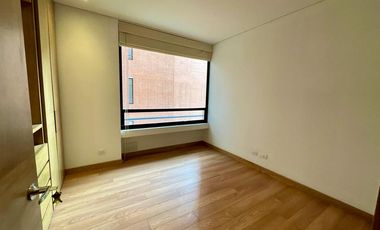 VENTA APARTAMENTO DISEÑO ALVARO GIRALDO CON BUENA ILUMINACIÓN