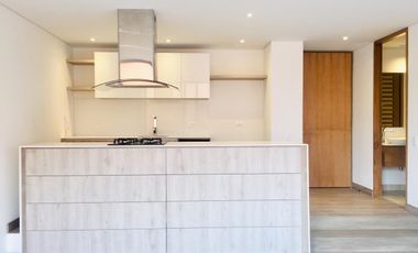 VENTA APARTAMENTO DISEÑO ALVARO GIRALDO CON BUENA ILUMINACIÓN