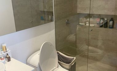 VENTA APARTAMENTO DISEÑO ALVARO GIRALDO CON BUENA ILUMINACIÓN