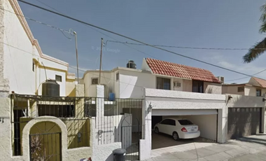 Casa en venta de Recuperacion Bancaria en Bugambilia, Hermosillo, Sonora. Fm17