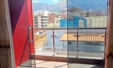 En venta departamento 115m2  c/ terraza independiente en urb Versalles San Jeronimo Cusco