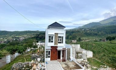Jual Rumah Villa di Pacet Mojokerto