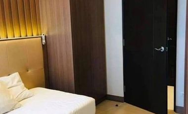 Interiored Unit with Two Bedrooms with Parking, Balcony and Maids Room for Rent in Uptown Ritz- BGC🏢✨
