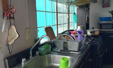 CASA EN VENTA !!CON EXCELENTE UBICACION!!