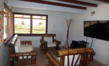 VENDO CASA CAMPESTRE LAGO CALIMA