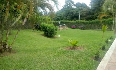 VENDO CASA CAMPESTRE LAGO CALIMA