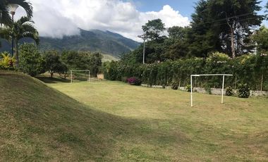 VENDO CASA CAMPESTRE LAGO CALIMA