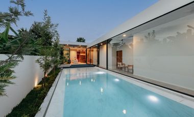For Sale  !  Beautiful house, modern pool villa, resort style.