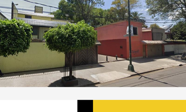 Casa en Venta en CDMX AV. CUMBRES DE MALTRATA #599, Colonia Periodista, C.P. 03620