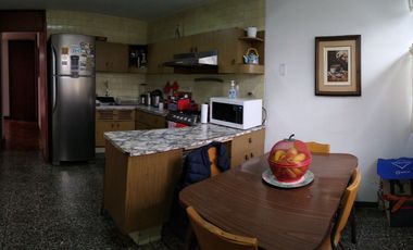 SURCO VENTA CASA * AT: 304.00 M2 *AC: 378.00 M2 - 2 PISOS + AIRES  7 DORM 8 BAÑOS 2 COCHERAS