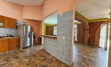 CASA EN VENTA SAN FELIPE DEL AGUA EN ESQUINA ZONA NORTE DE LA CD. OAXACA