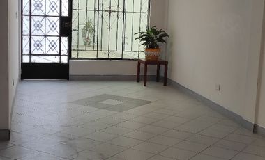 🏠 ¡Venta De Casa En San Martín De Porres! 🏠
