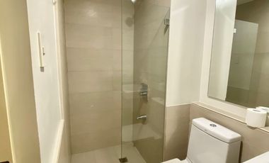 52 sq.m. furnished 1-bedroom condo unit for rent in Cebu I.T. Park @ P50k/month