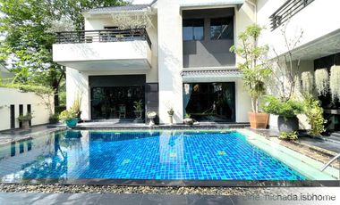 Nichada Thani Single house with private swimming pool