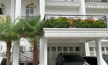 Rumah mewah full furnished di komplek Ciracas Cibubur Jakarta Timur