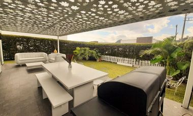 VENTA DE CASA DE 254m2 EN CONJUNTO CERRADO EN LA FLORIDA, MANIZALES CALDAS