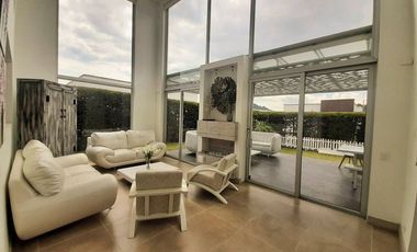 VENTA DE CASA DE 254m2 EN CONJUNTO CERRADO EN LA FLORIDA, MANIZALES CALDAS