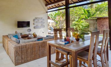 Unwind in North Bali: Freehold Villa with Beach Access