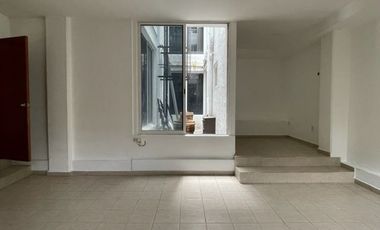 EN VENTA EDIFICIO CON MAGNIFICA UBICACION EN ESQUINA EN CUERNAVACA, MORELOS.