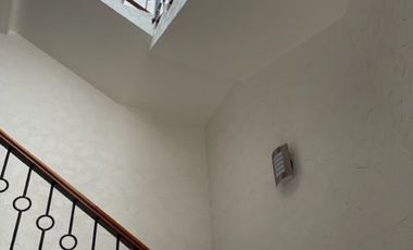 EN VENTA EDIFICIO CON MAGNIFICA UBICACION EN ESQUINA EN CUERNAVACA, MORELOS.