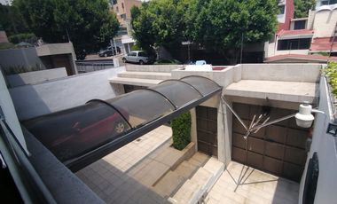 Santa Fe Fraccionamiento cerrado con vigilancia Frente a la Ibero VENDO Casa