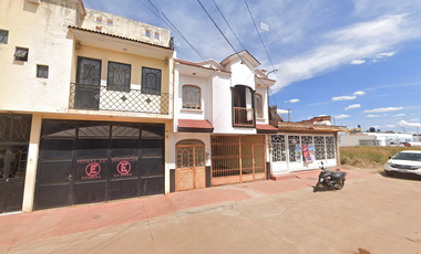 !! GRAN OPORTUNIDAD DE INVERSION !! HERMOSA Y AMPLIA CASA EN LA MEJOR ZONA DE ARANDAS JALISCO