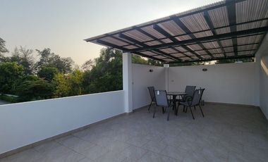 Trade Everyday Stresses for Endless Ocean Breezes, 2-storey, 4 bed, 3 bath villa near the sea. This spacious haven awaits, yours for only 7.25 Mil. (P