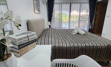 Trade Everyday Stresses for Endless Ocean Breezes, 2-storey, 4 bed, 3 bath villa near the sea. This spacious haven awaits, yours for only 7.25 Mil. (P