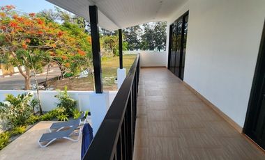 Trade Everyday Stresses for Endless Ocean Breezes, 2-storey, 4 bed, 3 bath villa near the sea. This spacious haven awaits, yours for only 7.25 Mil. (P