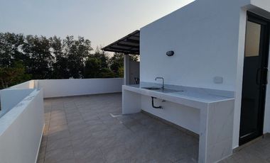 Trade Everyday Stresses for Endless Ocean Breezes, 2-storey, 4 bed, 3 bath villa near the sea. This spacious haven awaits, yours for only 7.25 Mil. (P