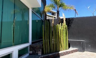 Hermosa Residencia en juriquilla Venta