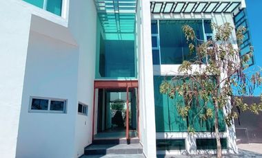 Hermosa Residencia en juriquilla Venta