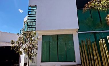 Hermosa Residencia en juriquilla Venta