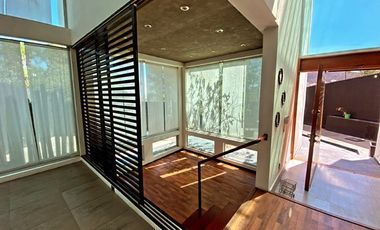 Hermosa Residencia en juriquilla Venta