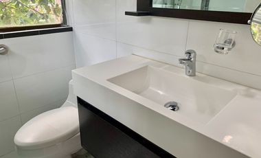 Casa en Venta en El Poblado, cerca a la Frontera