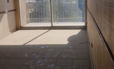 depto 3 Dormitorios, 2 baños piso 5 sin asensor, terraza, buena conectividad