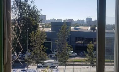 depto 3 Dormitorios, 2 baños piso 5 sin asensor, terraza, buena conectividad