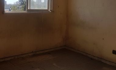 depto 3 Dormitorios, 2 baños piso 5 sin asensor, terraza, buena conectividad