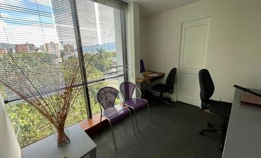 Oficina En Venta En EL Poblado Sector Aguacatala