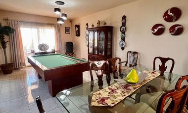 Hermosa casa con amplio jardín