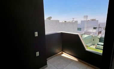 Hermosa casa con amplio jardín