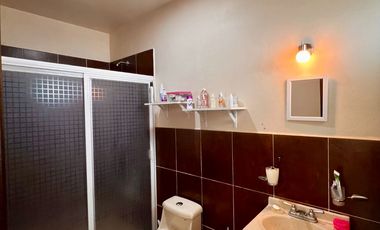 Hermosa casa con amplio jardín