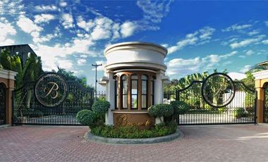 3BR House for Rent in Bayswater Mactan, with Parking