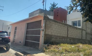 Venta de Amplia Casa En Fraccionamiento El Pinar Amealco