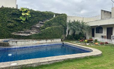 VENDO MANSIÓN EN CEIBOS