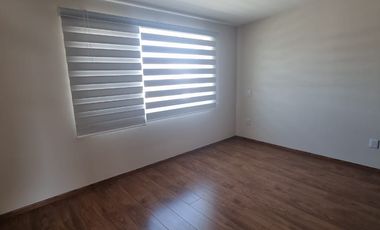 CASA EN RENTA FRACC. BOSQUE DE LAS FUENTES CALIMAYA A 13 MINUTOS GALERIAS METEPEC
