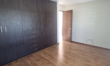 CASA EN RENTA FRACC. BOSQUE DE LAS FUENTES CALIMAYA A 13 MINUTOS GALERIAS METEPEC