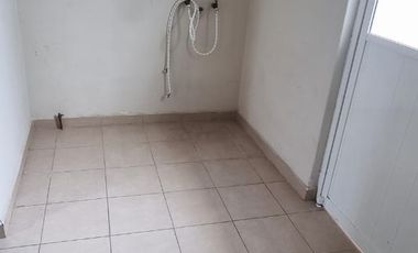 CASA EN RENTA FRACC. BOSQUE DE LAS FUENTES CALIMAYA A 13 MINUTOS GALERIAS METEPEC